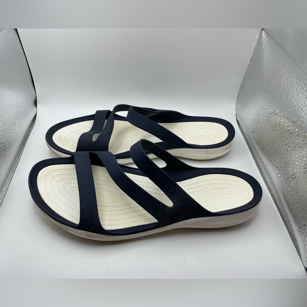 Crocs Swiftwater navy blue strap sandals size 11